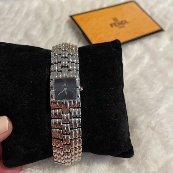 Fendi watch - Picture 2 of 4